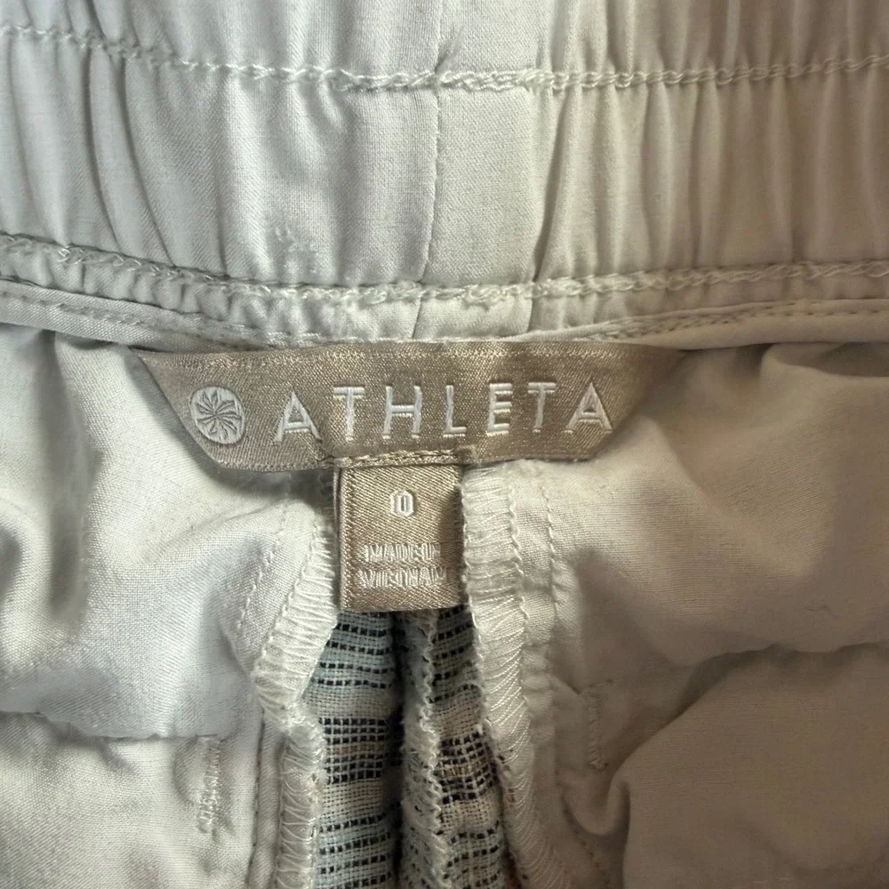 Athleta Womens Striped Linen Shorts Size 0 Multicolor Drawstring Dolphin Hem 3in